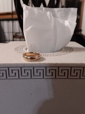 14k Yellow Gold Band.Firm